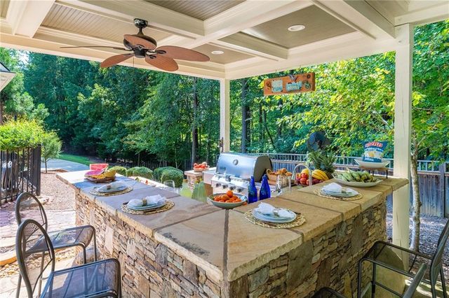 5300 Hill Road NW, Acworth, GA 30101