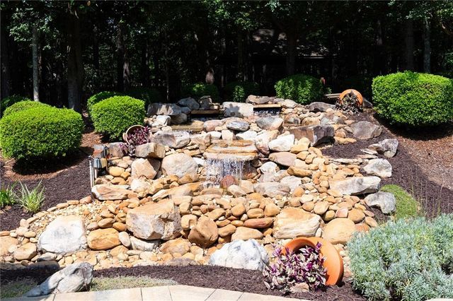 5300 Hill Road NW, Acworth, GA 30101