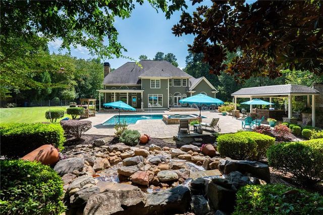 5300 Hill Road NW, Acworth, GA 30101
