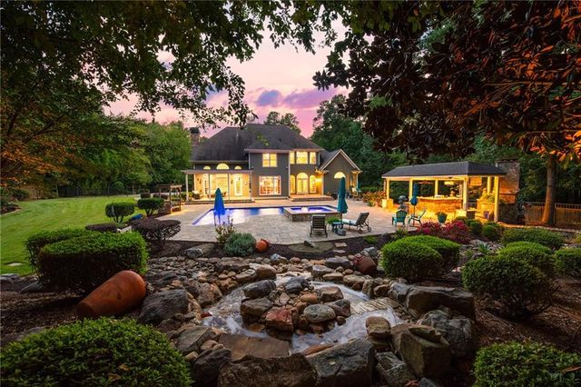 5300 Hill Road NW, Acworth, GA 30101