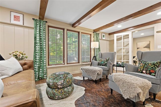 45 Thomas Jefferson Lane, Amherst, NY 14226