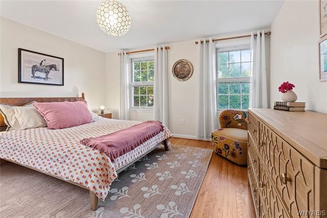 45 Thomas Jefferson Lane, Amherst, NY 14226