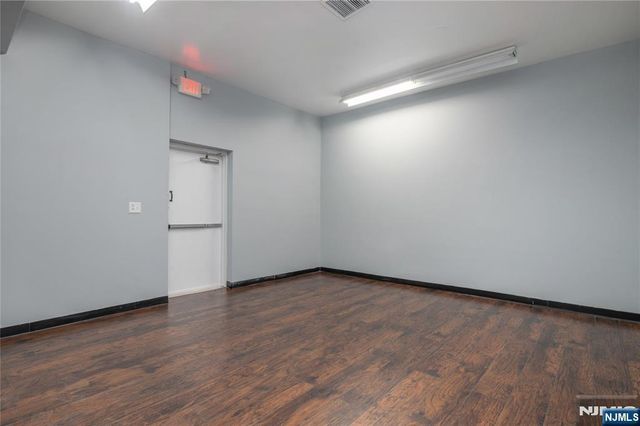 230 Market Street 3, Elmwood Park, NJ 07407