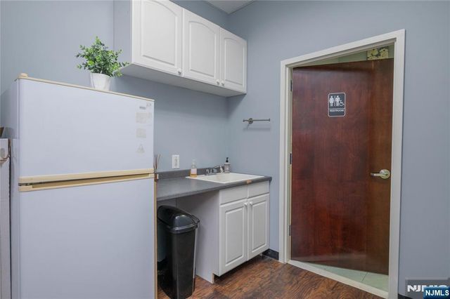 230 Market Street 3, Elmwood Park, NJ 07407