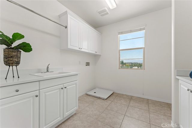 13268 Eaglebluff, Eastvale, CA 92880