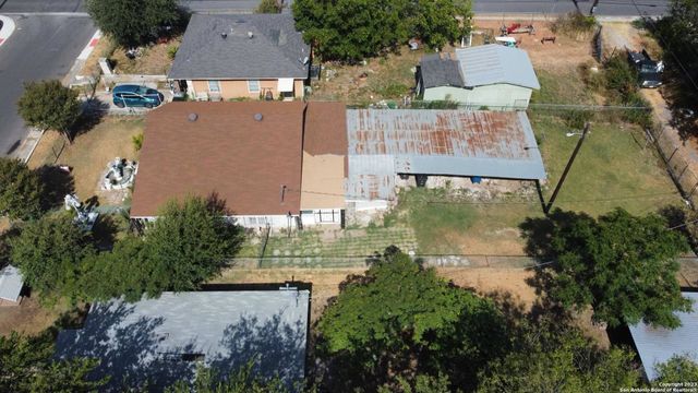 3927 W TRAVIS ST, San Antonio, TX 78207