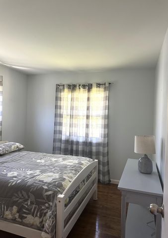 1243 N Lafayette Court, Griffith, IN 46319