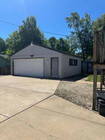 1243 N Lafayette Court, Griffith, IN 46319