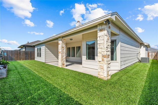3921 Pennine Way, Corpus Christi, TX 78414