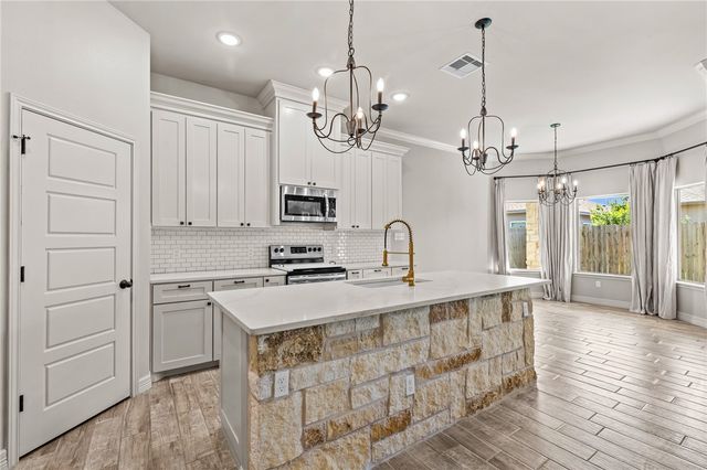 3921 Pennine Way, Corpus Christi, TX 78414