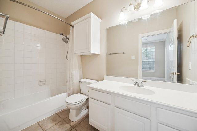 5208 Blossom Street 5, Houston, TX 77007