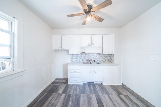 2656 10th Street, Wyandotte, MI 48192