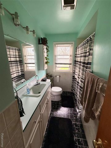 17389 Eddon Street, Melvindale, MI 48122