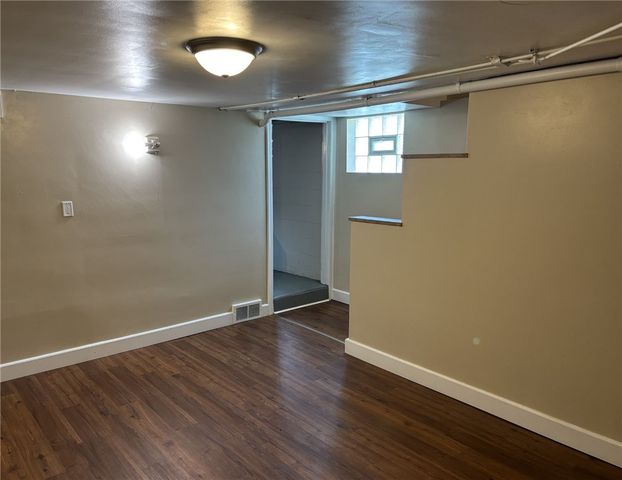 931 Hilltop St, Munhall, PA 15120