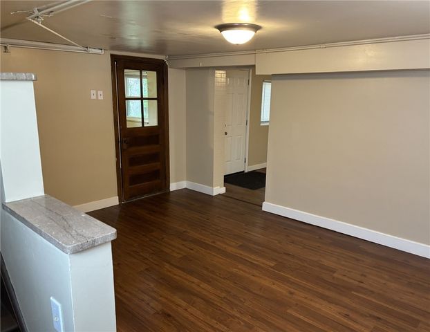 931 Hilltop St, Munhall, PA 15120