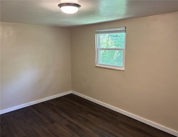 931 Hilltop St, Munhall, PA 15120