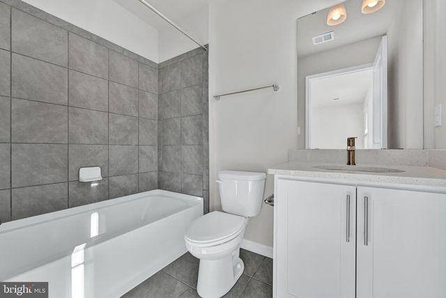 5040 SILVER OAK DR, Rosedale, MD 21237