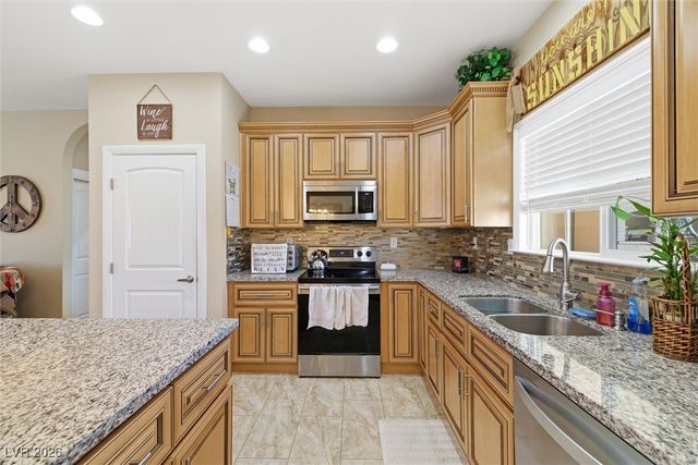 4800 Honey Locust Drive, Pahrump, NV 89061