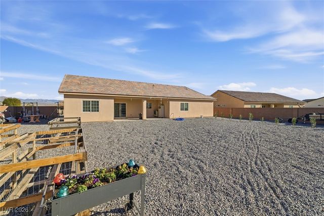 4800 Honey Locust Drive, Pahrump, NV 89061