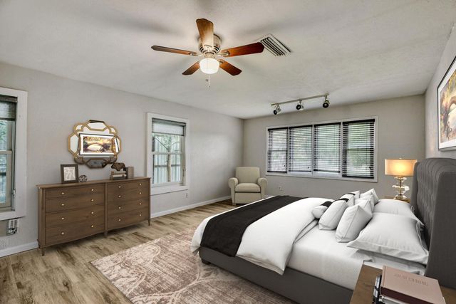 1017 Hoke Smith Drive, Dallas, TX 75224