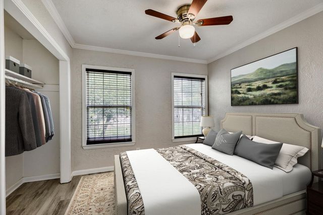 1017 Hoke Smith Drive, Dallas, TX 75224