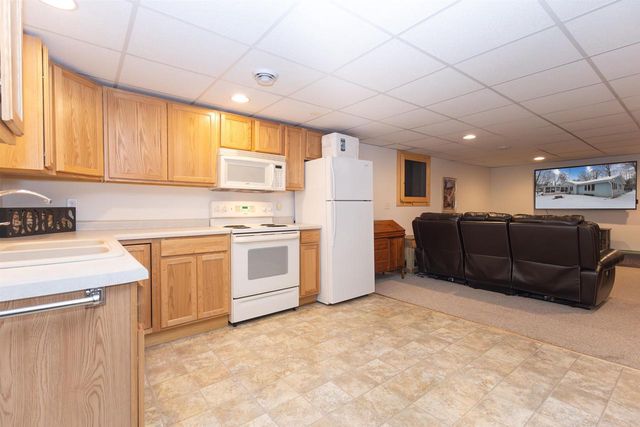 7186 CLARK POINT ROAD, Winneconne, WI 54986