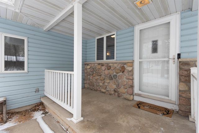 7186 CLARK POINT ROAD, Winneconne, WI 54986