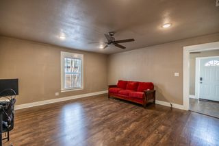 203 W Purdom Avenue, Alvarado, TX 76009