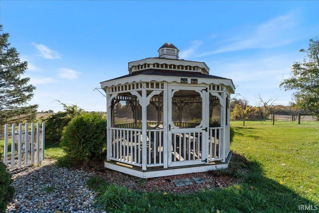 3960 E 500 N, Columbia City, IN 46725