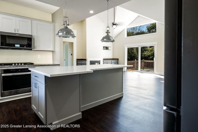 3081 Avonlea Knoll Way, Webberville, MI 48892