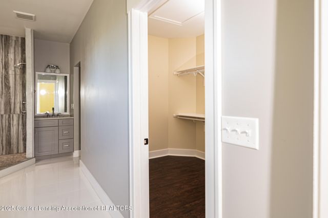 3081 Avonlea Knoll Way, Webberville, MI 48892