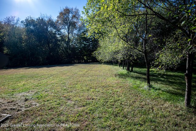 3081 Avonlea Knoll Way, Webberville, MI 48892
