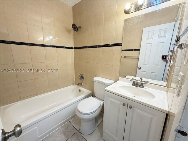333 NW 2nd Ave 5, Hallandale Beach, FL 33009