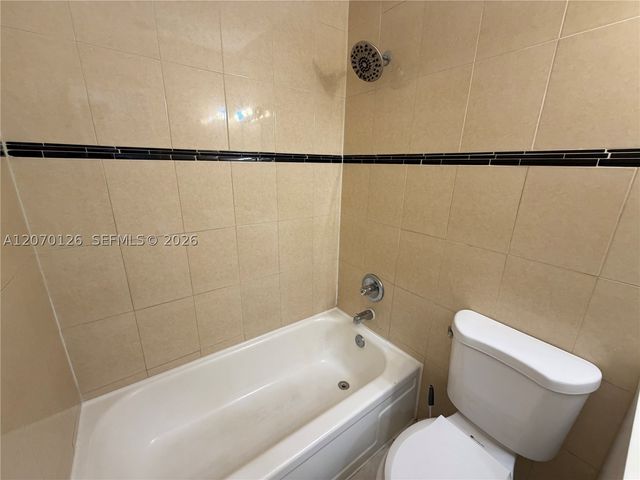 333 NW 2nd Ave 5, Hallandale Beach, FL 33009