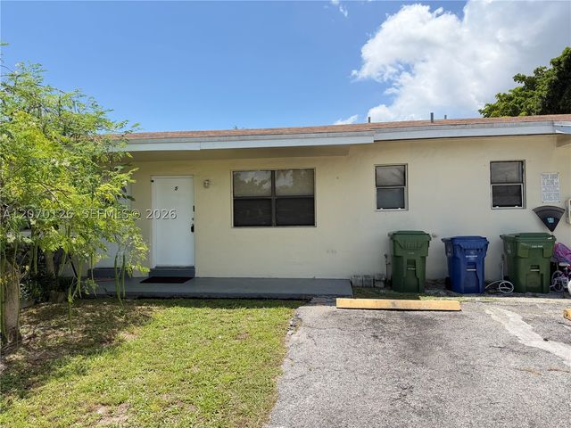 333 NW 2nd Ave 5, Hallandale Beach, FL 33009