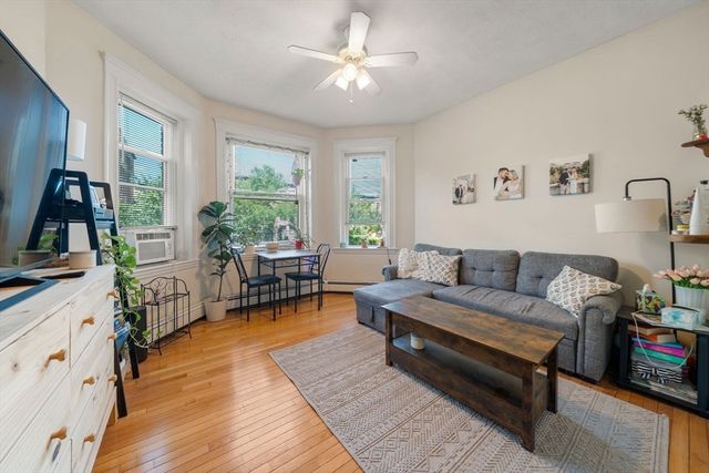 451 Park Dr 2B, Boston, MA 02215