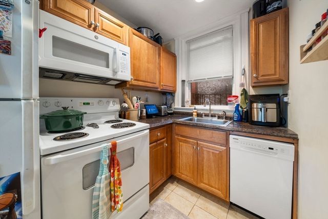 451 Park Dr 2B, Boston, MA 02215