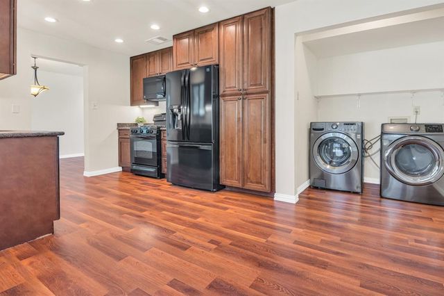 1803 Lion Heart DR, Cedar Park, TX 78613