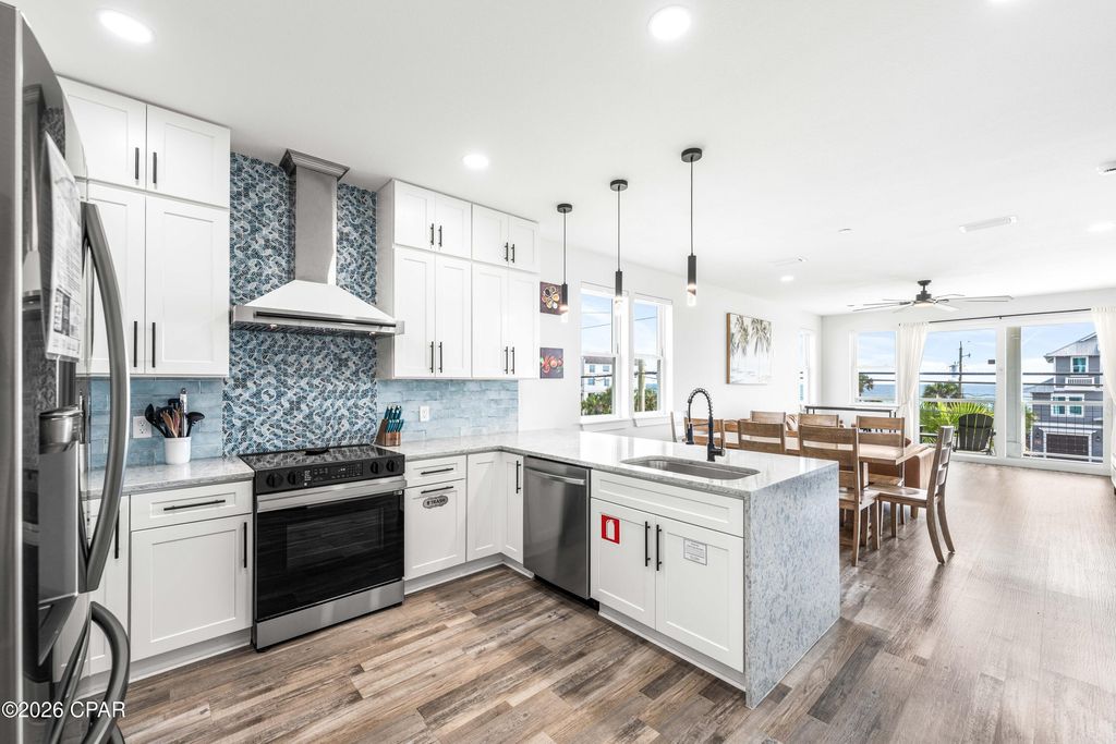 Image 19 of property listing at 13308 Front Beach Road, Panama City Beach, FL 32407