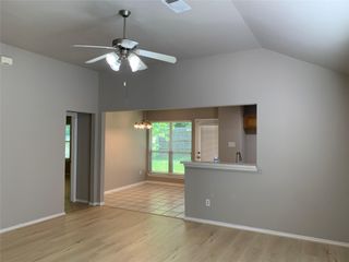 5739 Wandering Creek Drive, Richmond, TX 77469