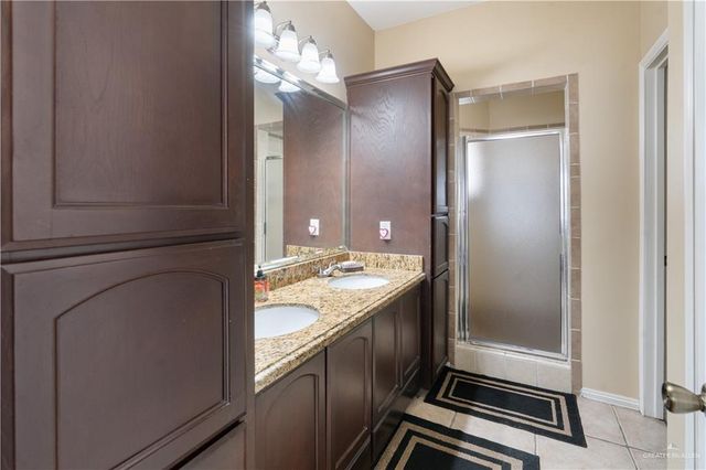 2905 Las Cruces Drive, Edinburg, TX 78539