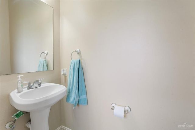 2905 Las Cruces Drive, Edinburg, TX 78539