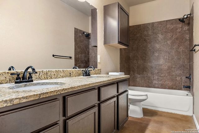 1050 Carolyn, New Braunfels, TX 78130