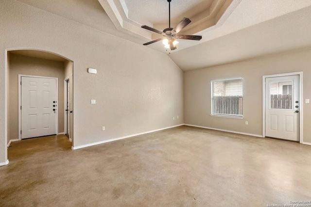 1050 Carolyn, New Braunfels, TX 78130