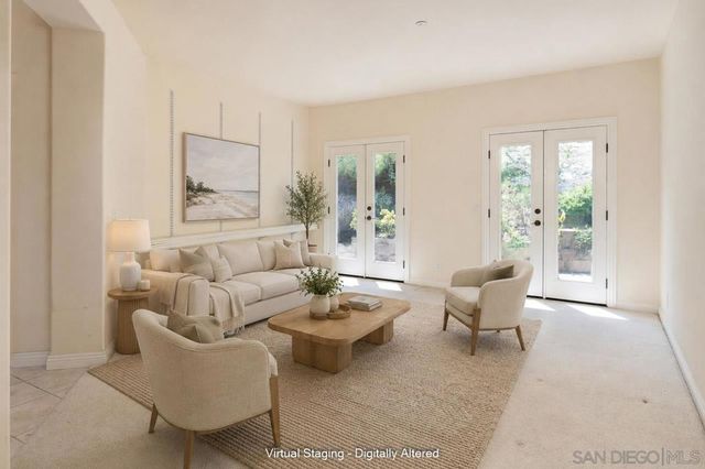 613 Carnation Ln, Fallbrook, CA 92028