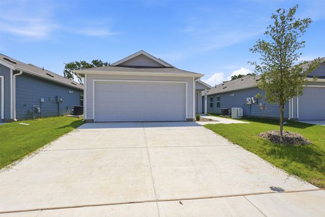 3040 Campeiro Avenue, Providence Village, TX 76227