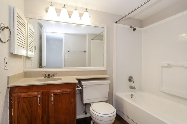 22730 Millgate Drive, Spring, TX 77373