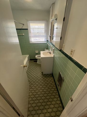 1215 White Blvd, Murfreesboro, TN 37129