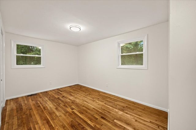 1088 Middleboro Ave, Taunton, MA 02718