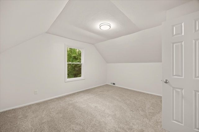 1088 Middleboro Ave, Taunton, MA 02718